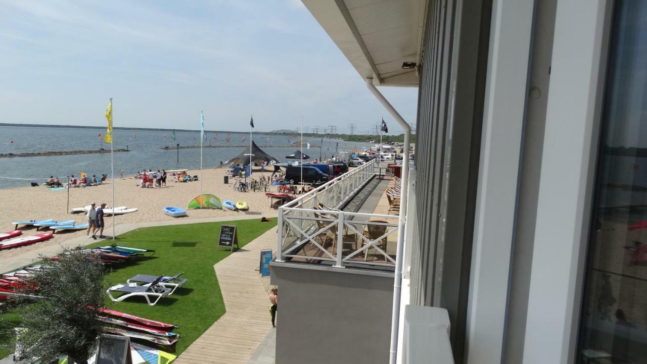 Beach Hotel Oostvoorne Bagian luar foto